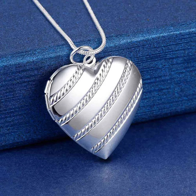 925 Sterling Silver Seashell Photo Open Frame Unisex Necklace