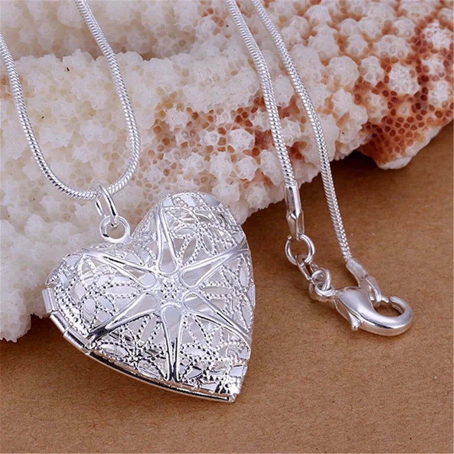 925 Sterling Silver Seashell Photo Open Frame Unisex Necklace
