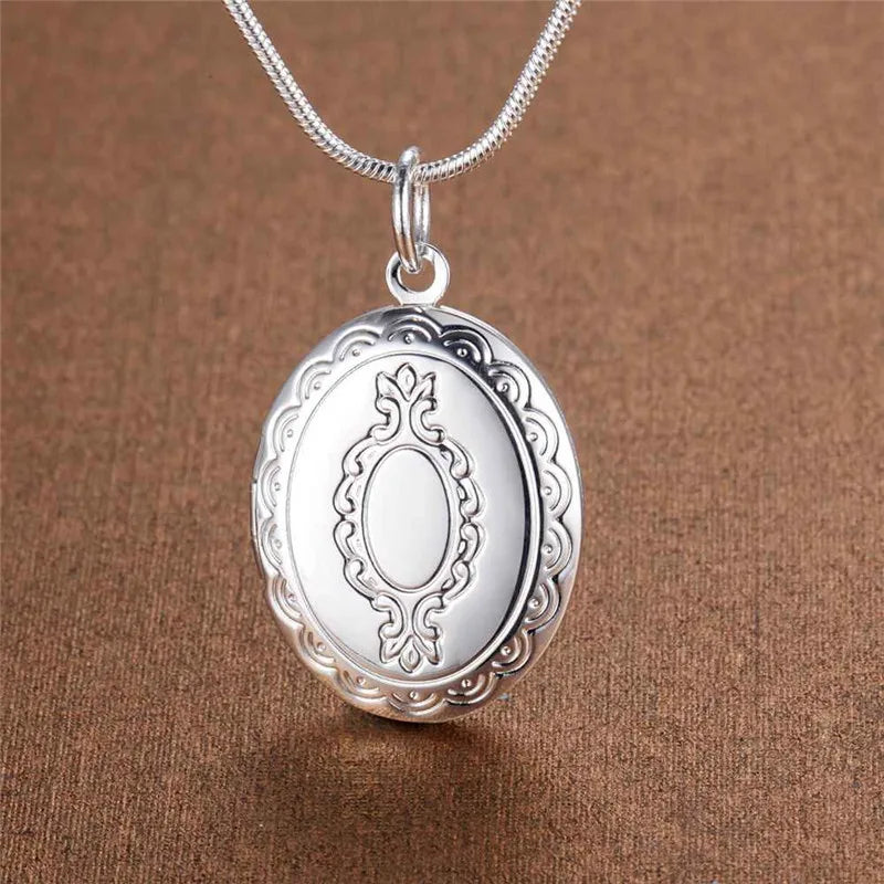 925 Sterling Silver Seashell Photo Open Frame Unisex Necklace