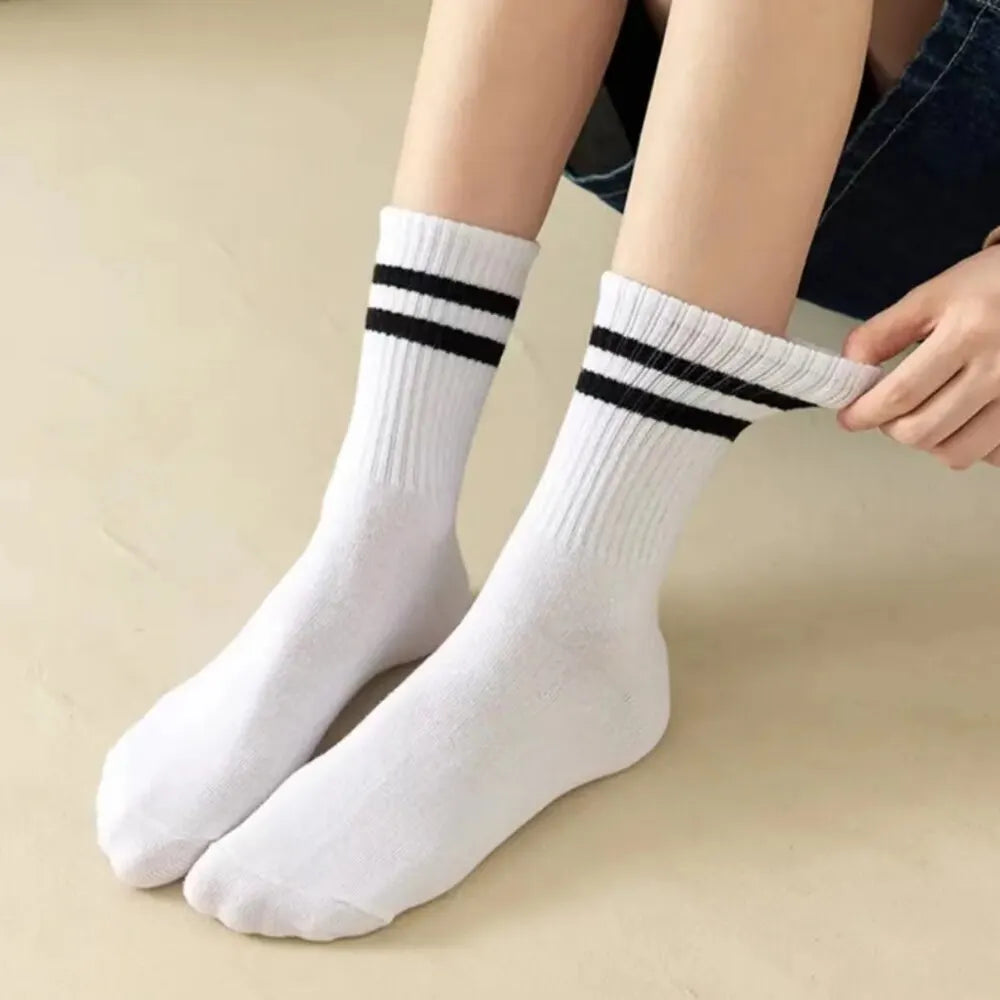 6 Pairs Womens Mid Socks Breathable Comfortable Sweat Absorbing