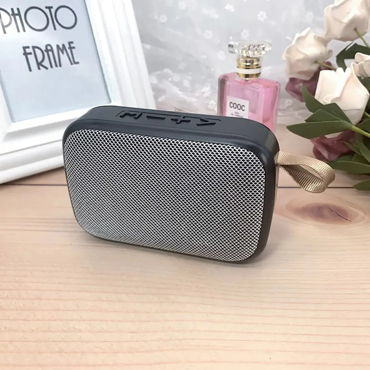 Fabric Speaker Bluetooth Wireless Connection Portable