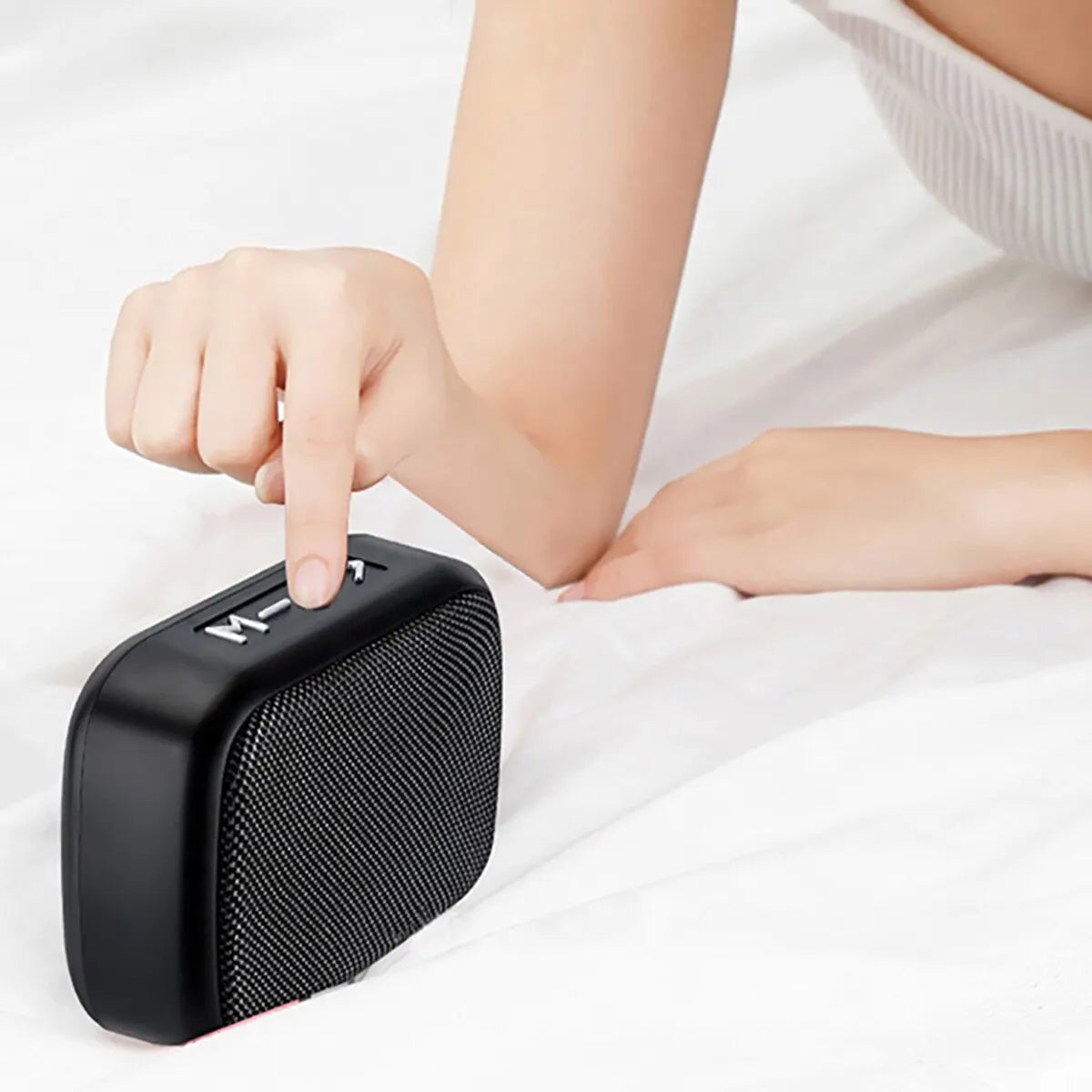 Fabric Speaker Bluetooth Wireless Connection Portable